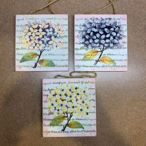 Vintage Home Interiors Wall Decor 3 Textured Floral Hanging Tiles 5 x 4.75  in